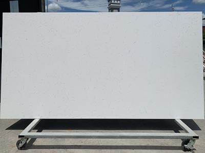 Bianco Serena Quartz Bath Top